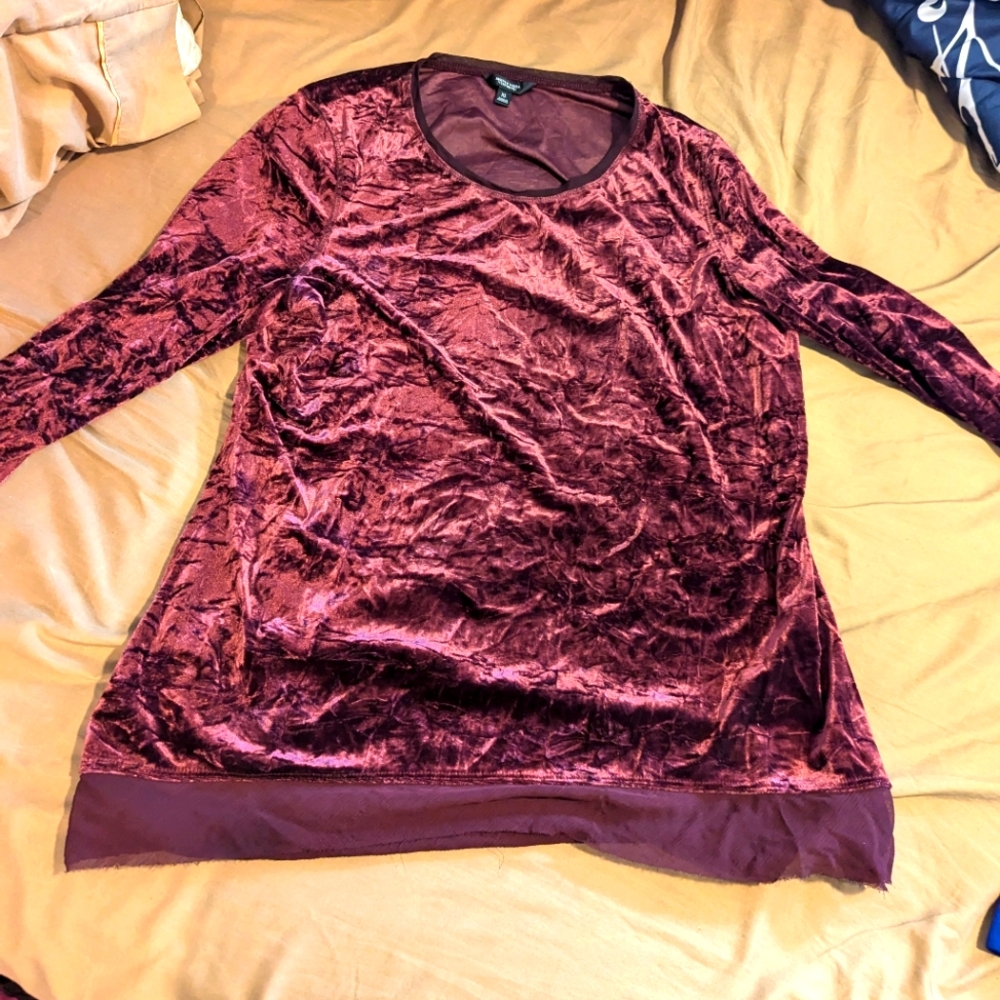 Simply Vera by Vera Wang Red Velvet Top